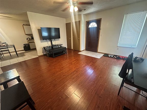 4th image of 2907A Doralane Ave