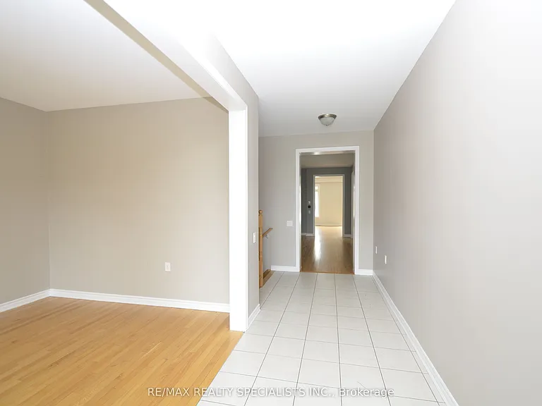 74 Dotchson Ave — Photo 3