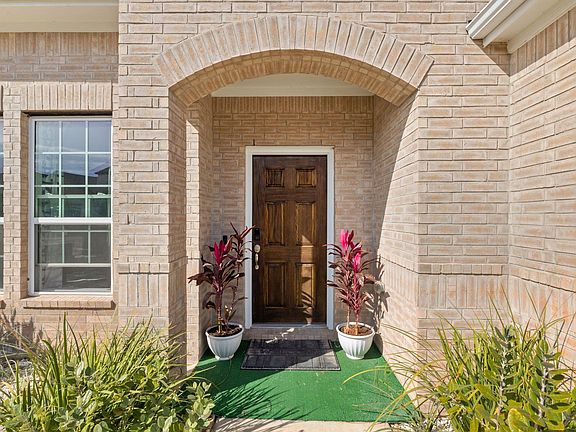 4th image of 189 Durian Loop