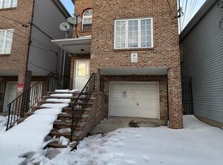 425 Fulton St #A, Elizabethport, NJ 07206