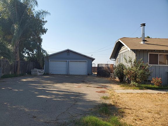 5th image of 105 S Magnolia St