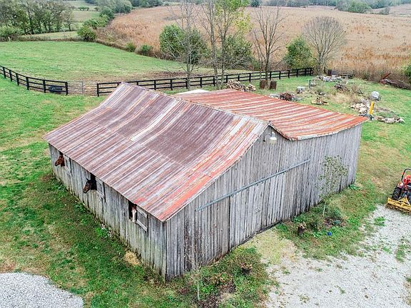 2nd image of 2308 Old Millersburg Rd