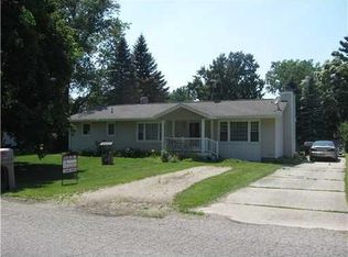 602 Cumberland Dr, Eaton Rapids, MI