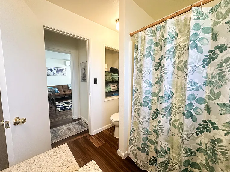 1331 California St — Photo 12