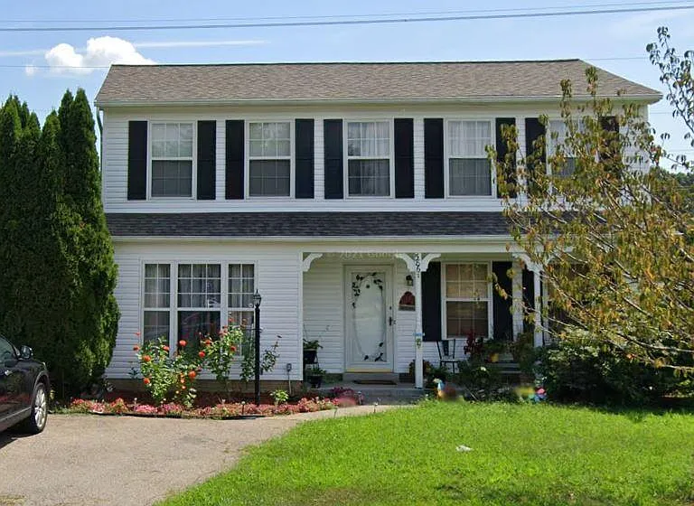 5861 Riverside Dr — Photo 1