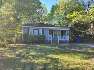 950 McKimmon Rd, Fayetteville, NC 28303