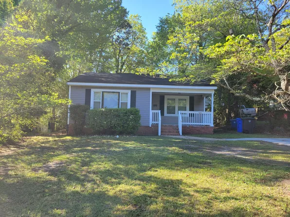 950 McKimmon Rd, Fayetteville, NC 28303