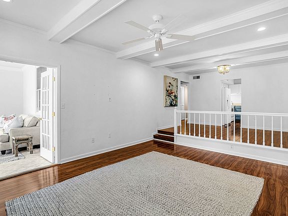 4th image of 925 Cleveland St Unit 19