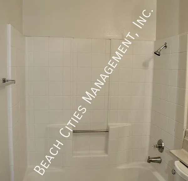 1723 Cedar Ave #211 — Photo 13