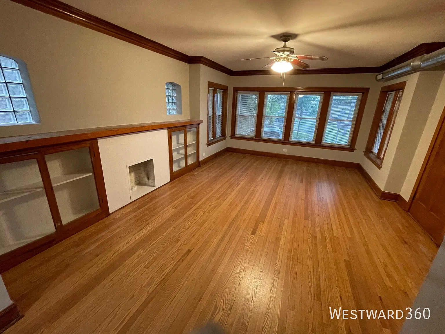 Great three bed available now! — Photo 1
