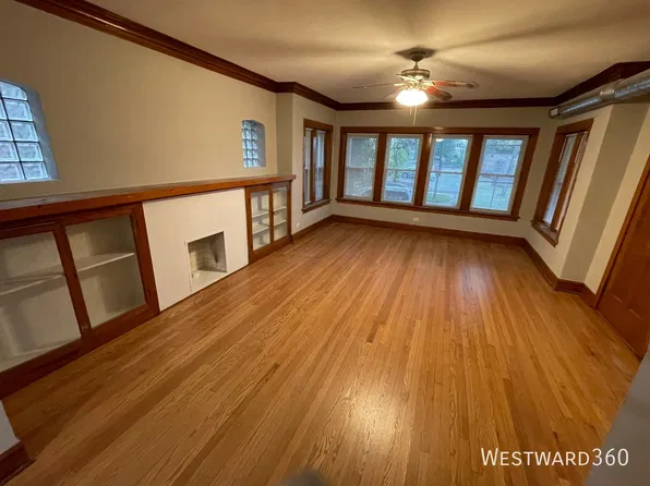 4815 W Cornelia Ave #1F, Chicago, IL 60641