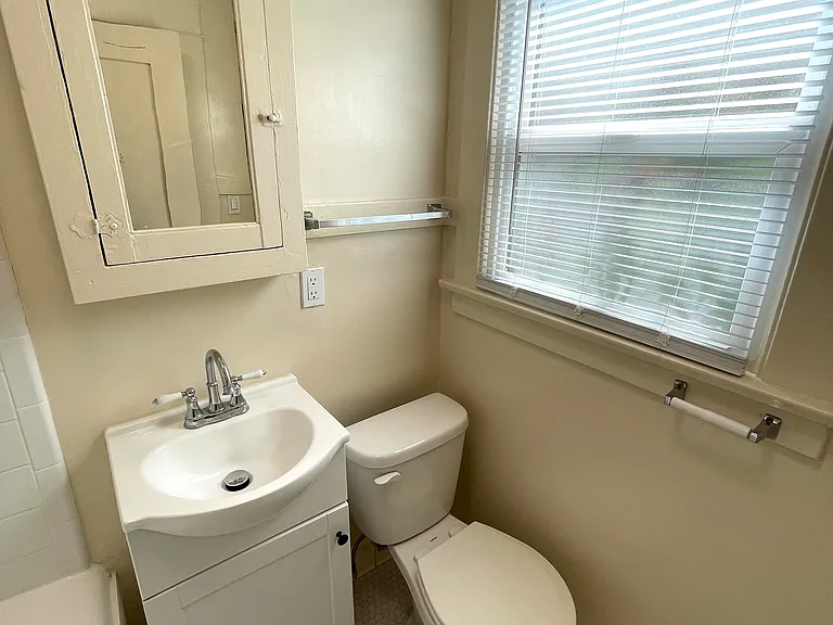 1750 E 3rd St #17 — Photo 7