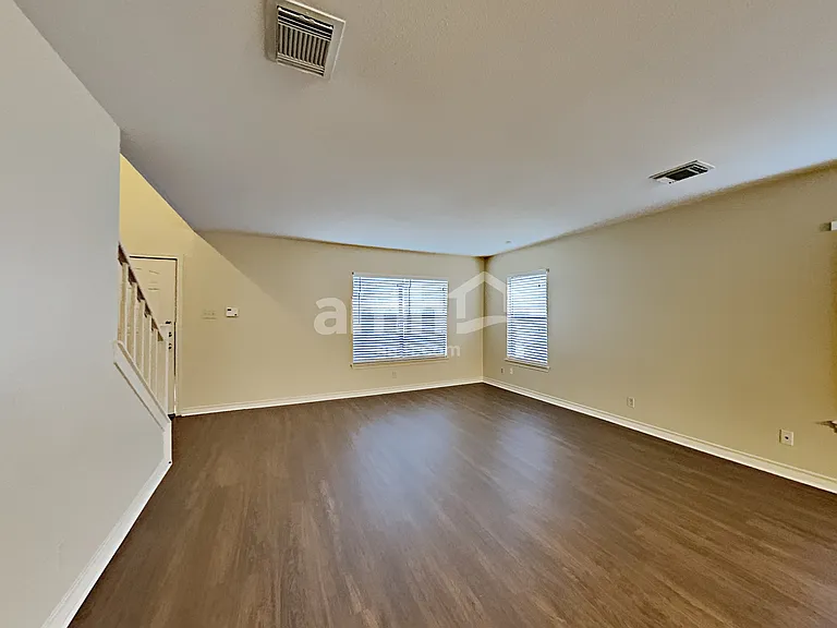8010 Manderly Pl — Photo 5