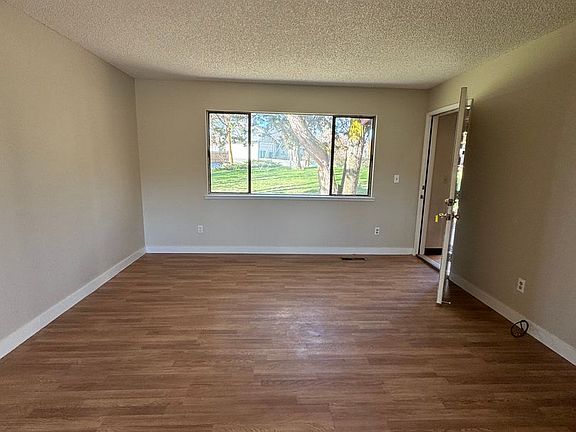5th image of 1800 Academy Ave