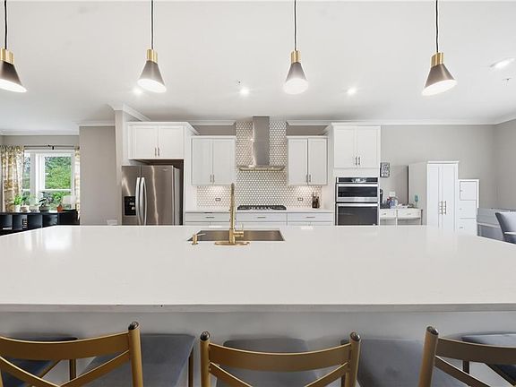 4th image of 2087 Holtz Ln NW