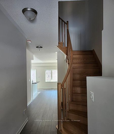 1st image of 60 Sapphire Way