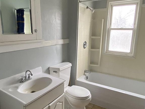 5th image of 1115 Oliver St #D4