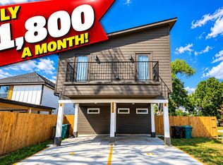 1052 North Ln #A, Houston, TX 77088