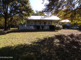 651 Johnson Rd, Oliver Springs, TN 37840