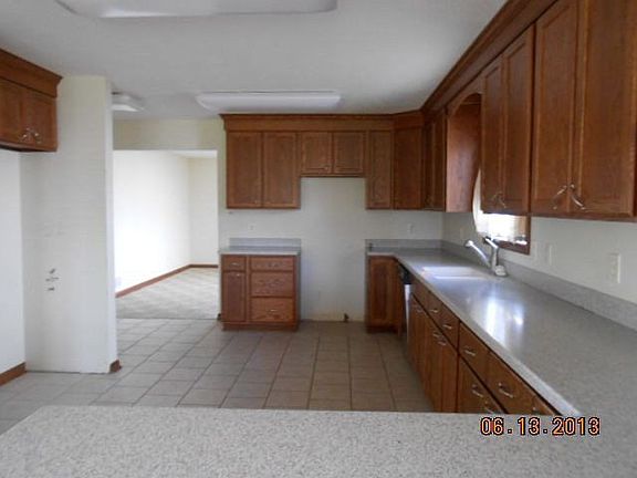 3rd image of 398 Adrienne Dr #P