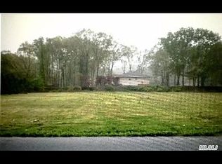 1073 Westminster Ave, Dix Hills, NY 11746