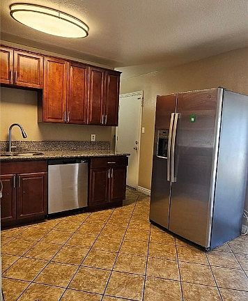 5th image of 6428 Evergreen Ave