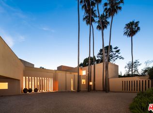 223 N Carmelina Ave, Los Angeles, CA 90049