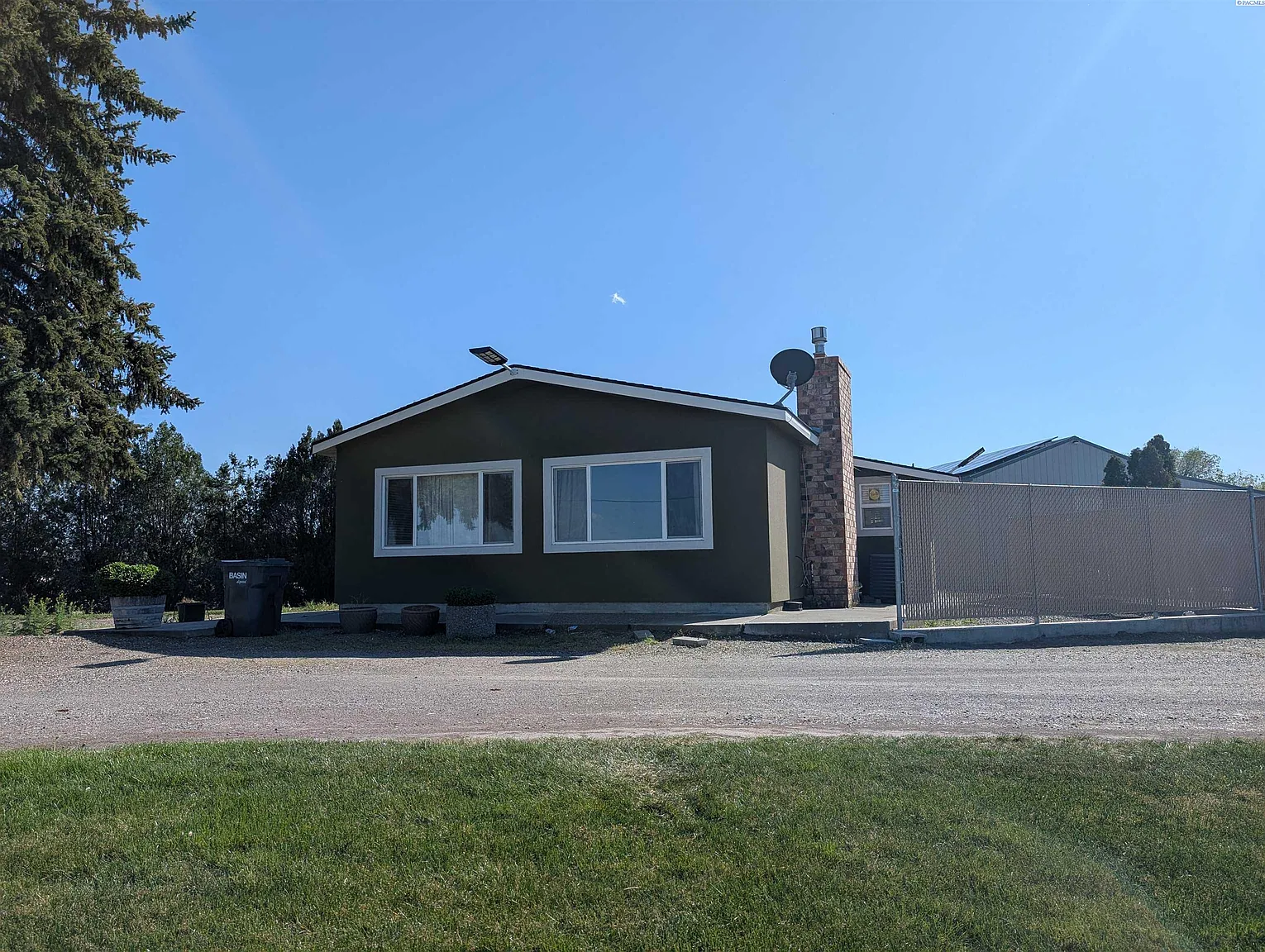 1491 Clark Rd photo 1