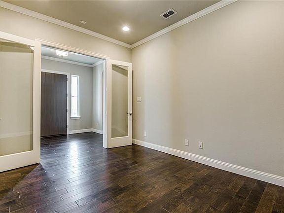 2nd image of 4294 Sevilla Ave