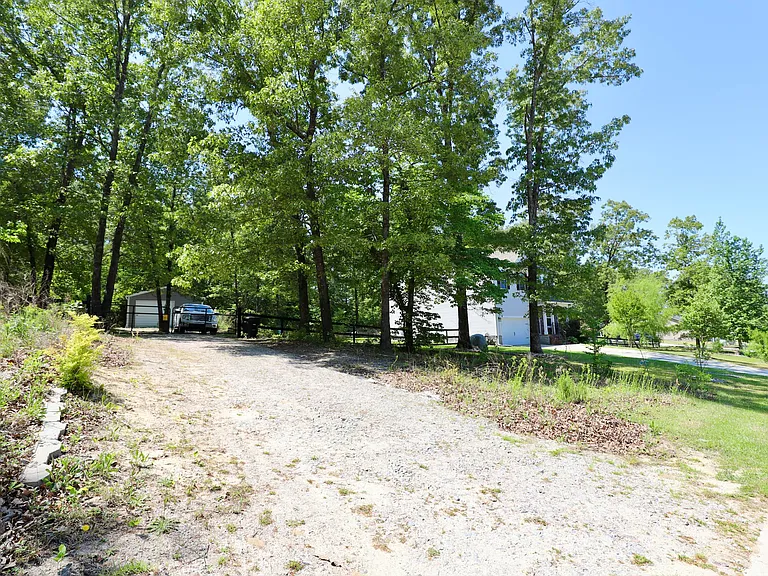 71 Carina Ln — Photo 2