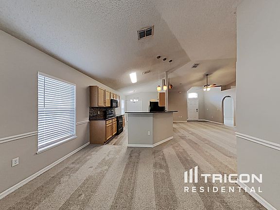 5th image of 3259 Garden Acres Ct W