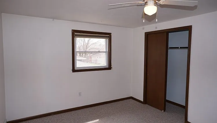 6420 Lakeview Blvd — Photo 10