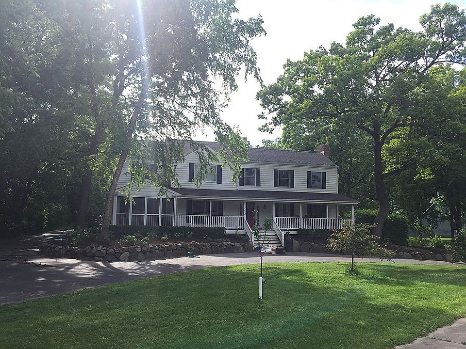 2nd image of 13318 Hickory Ln