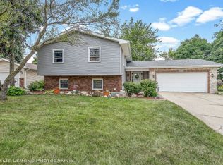 2313 Concord Ct, Dekalb, IL 60115