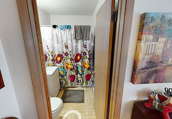 5th image of 1851 N Oakland Ave #10