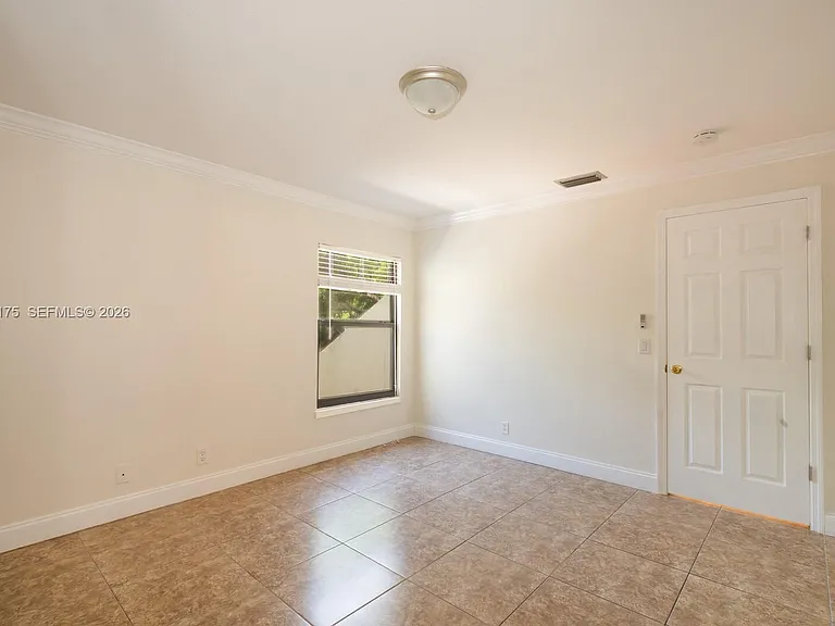 1 Crossings Cir #E — Photo 11