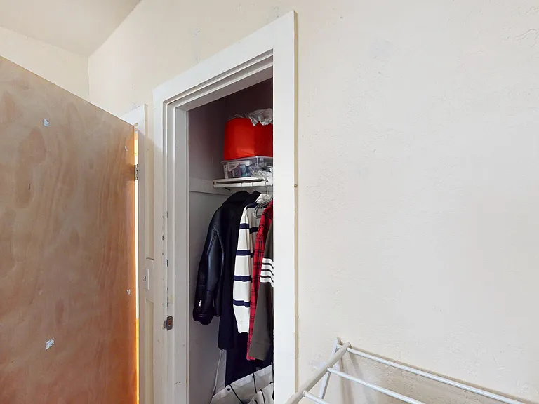 88 Hammond St #8D — Photo 11