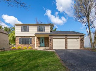 424 Green Meadows Dr W, Powell, OH 43065