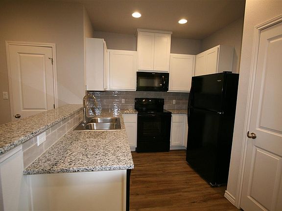 5th image of 219 Peruna Dr