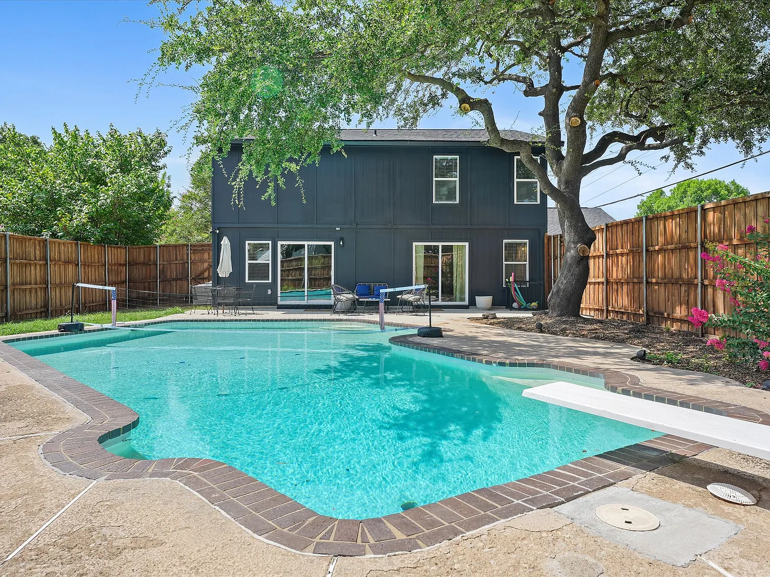 5 bed, 3.5 bath, 2278 sqft, $8,000 — Photo 1