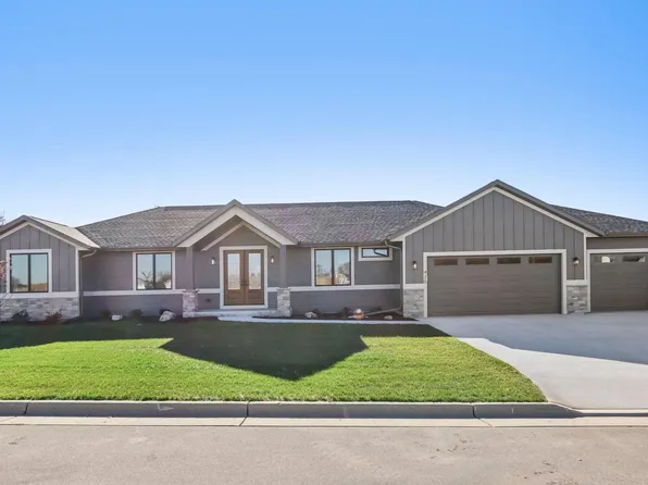420 Park PLACE, Elkhart Lake, WI 53020