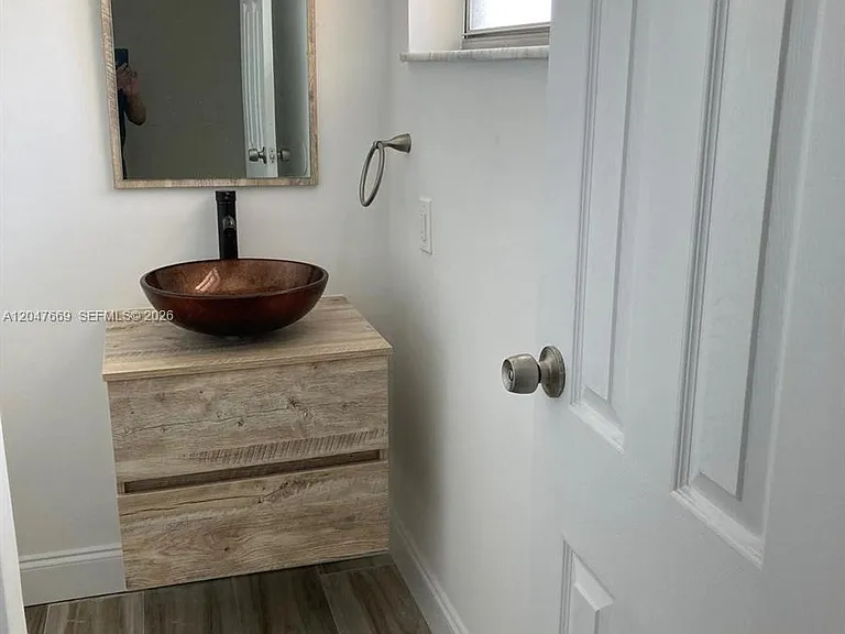 7900 Tatum Waterway Dr #305 — Photo 25