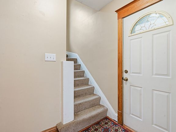 5th image of 2011 15th St #A