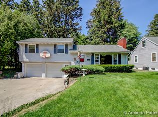 1180 Hendrick Rd, Muskegon, MI 49441