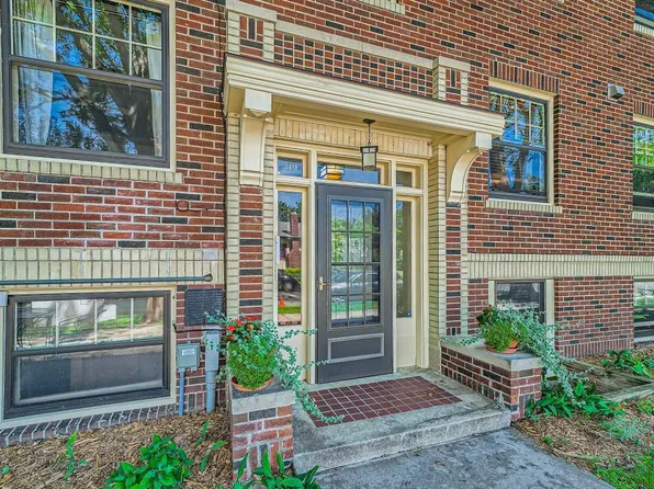 319 W 47th St #3, Minneapolis, MN 55419