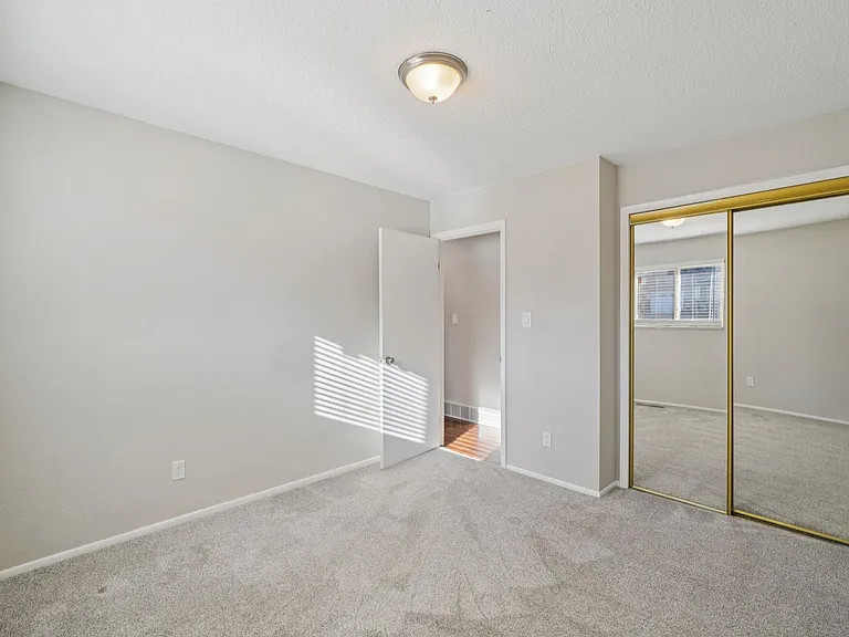 1235 Tonka Ave — Photo 29