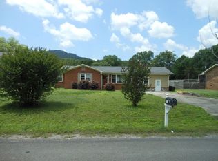 911 Dennis Ave, Jasper, TN 37347