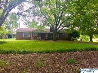 5565 Tidmore Bend Rd, Gadsden, AL 35901