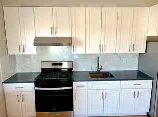 5215 73rd St, Flushing, NY 11378