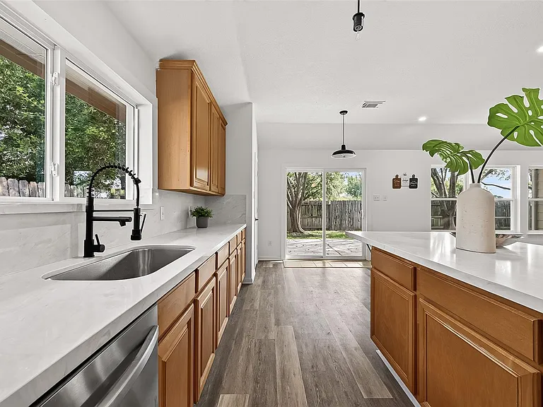 5535 Gable Meadows Dr — Photo 22